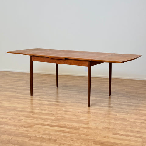 Dining table in teak by most likely by Thorsø stole- och møbelfabrik, 1950s-60s, Denmark - Beyo Vintage