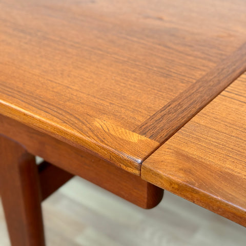 Dining table in teak by Vejle Stole & Furniture Factory, 1950s-60s, Denmark - Beyo Vintage