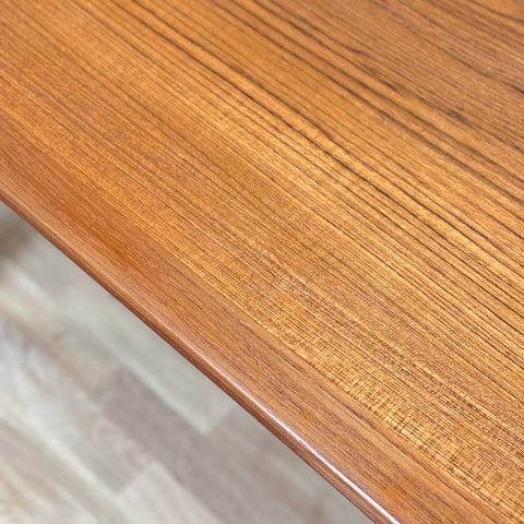 Dining table in teak by Vejle Stole & Furniture Factory, 1950s-60s, Denmark - Beyo Vintage