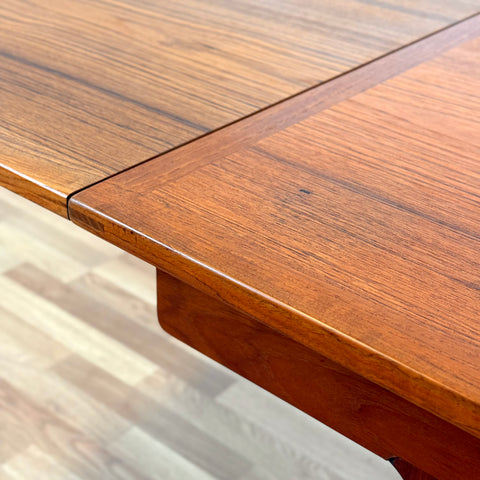 Dining table in teak by Vejle Stole & Furniture Factory, 1950s-60s, Denmark - Beyo Vintage