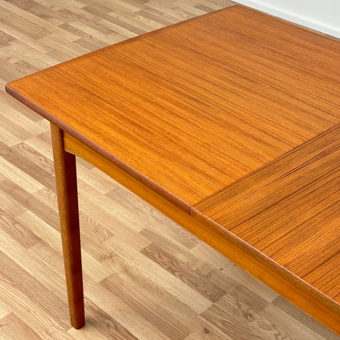 Dining table with one extension, Sweden - Beyo Vintage