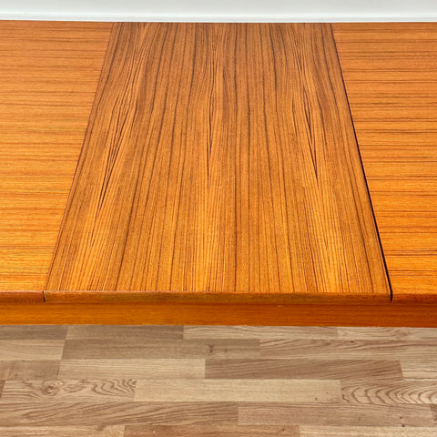 Dining table with one extension, Sweden - Beyo Vintage