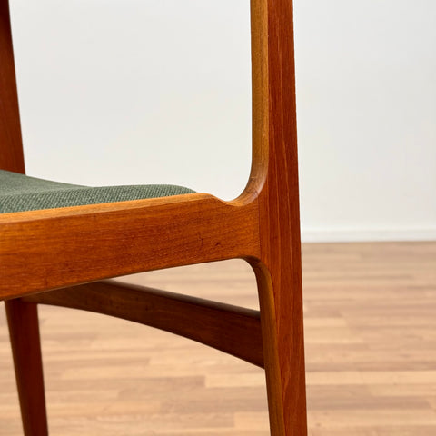 PRICE Set of 4 dining chairs in beech by Erik Buch, 1950s-60s, Denmark - Beyo Vintage