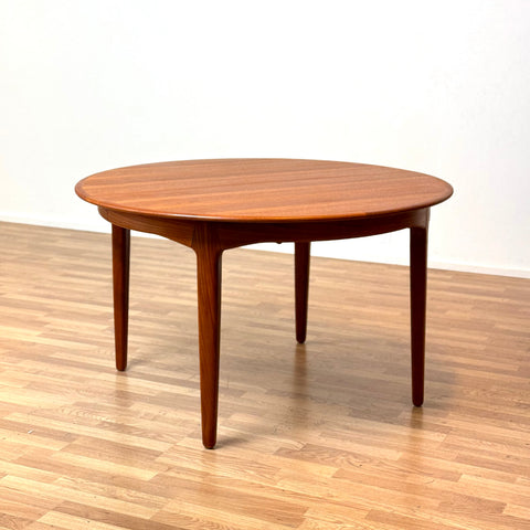 Round dining table in teak, model 62 by Sorö Stolefabrik, 1950s-60s, Denmark - Beyo Vintage