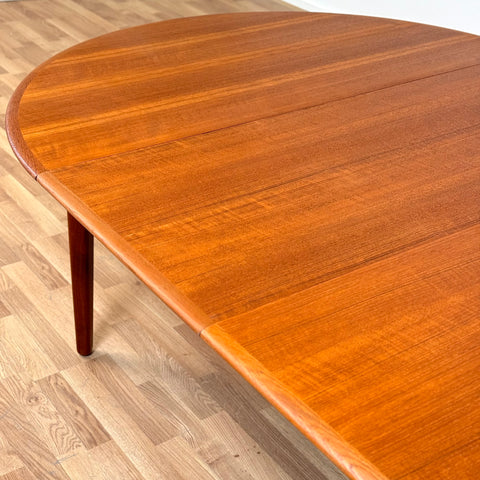 Round dining table in teak, model 62 by Sorö Stolefabrik, 1950s-60s, Denmark - Beyo Vintage