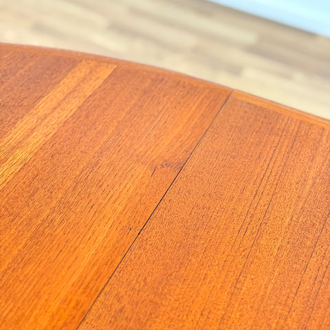 Round dining table in teak, model 62 by Sorö Stolefabrik, 1950s-60s, Denmark - Beyo Vintage