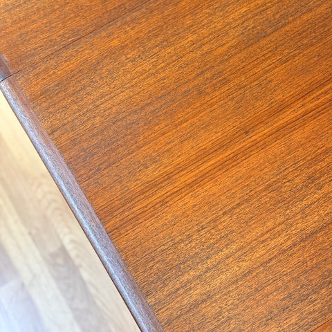 PRICE Round dining table in Santos rosewood by Torbjörn Afdal for Bruksbo, 1950s-60s, Norway - Beyo Vintage