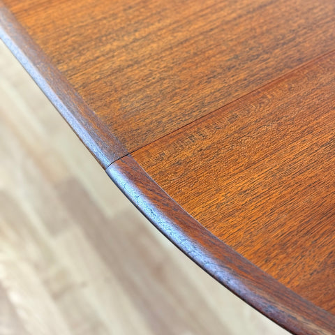 PRICE Round dining table in Santos rosewood by Torbjörn Afdal for Bruksbo, 1950s-60s, Norway - Beyo Vintage