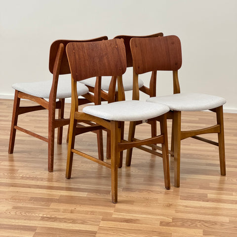 Set of 4 dining chairs, Ib Kofod Larsen 1960s - Beyo Vintage
