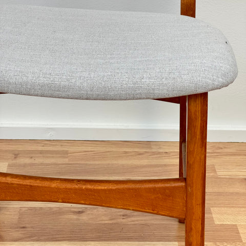 Set of 4 dining chairs, Ib Kofod Larsen 1960s - Beyo Vintage