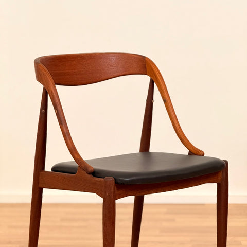 Set of 4 dining chairs in teak by Johannes Andersen for Uldum, 1950s-60s, Denmark