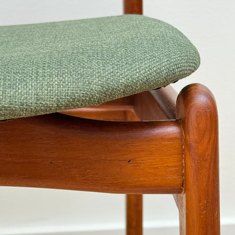 Set of 4 dining room chairs, Eric Buch - Beyo Vintage