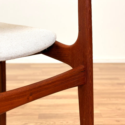 PRICE Set of 6 dining chairs in solid teak by Thorsö, 1950s-60s, Denmark - Beyo Vintage