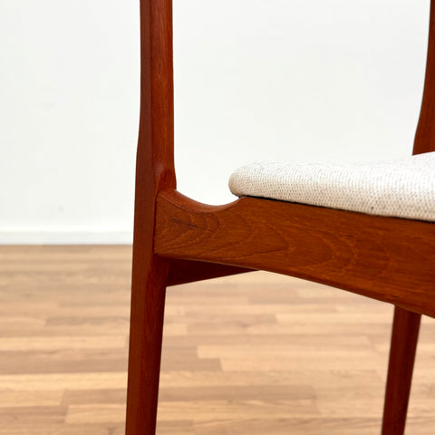 Set of 8 dining chairs in teak by B. Rasmussen for Thorso Møbelfabrik, 1950s-60s, Denmark - Beyo Vintage