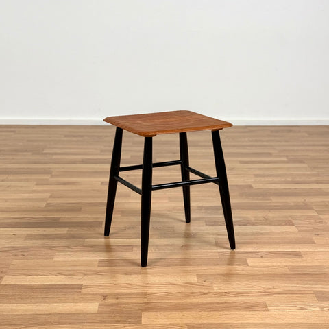 Stool in teak, "Fanett" by Ilmari Tapiovaara for Edsbyverken, Sweden - Beyo Vintage