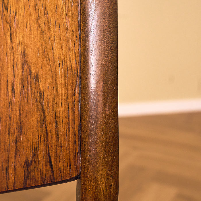 Dark Teak Dining Chair with Rosewood Backrest, condition detail 10