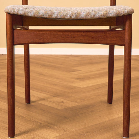 B. Rasmussen Teak Dining Chair with Light Beige Fabric Upholstery, view of the seat and legs