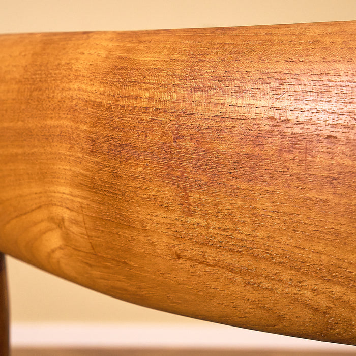 Niels O. Møller Model 75 Teak Dining Chair with Green Leather Seat, condition detail 2