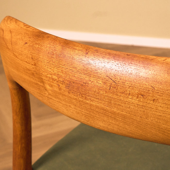Niels O. Møller Model 75 Teak Dining Chair with Green Leather Seat, condition detail 18