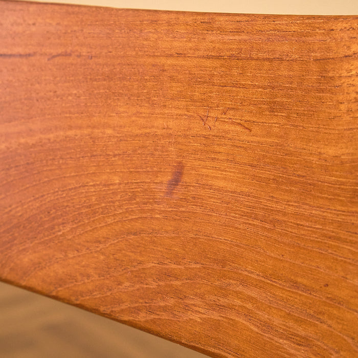 Niels O. Møller Model 75 Teak Dining Chair with Green Leather Seat, condition detail 1