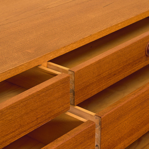 Danish chest of drawers in teak and oak, model 'Bra bohag' by Børge Mogensen for Karl Andersson & Söner