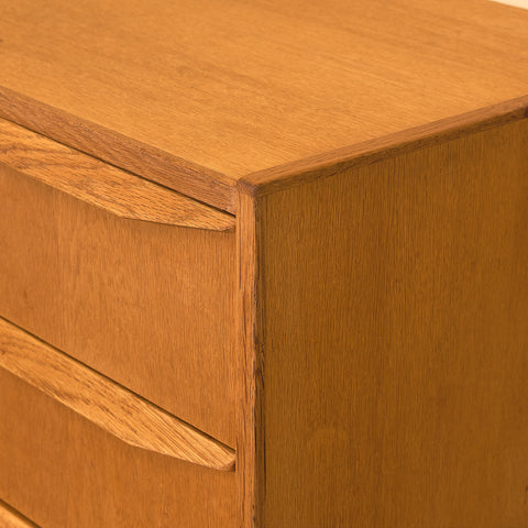 Danish chest of drawers in oak