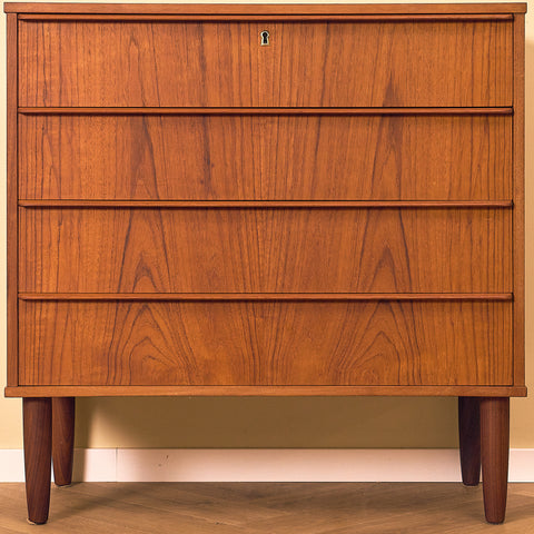 Danish Teak Chest of Four Drawers, close-up of the lip handles and lock in teak