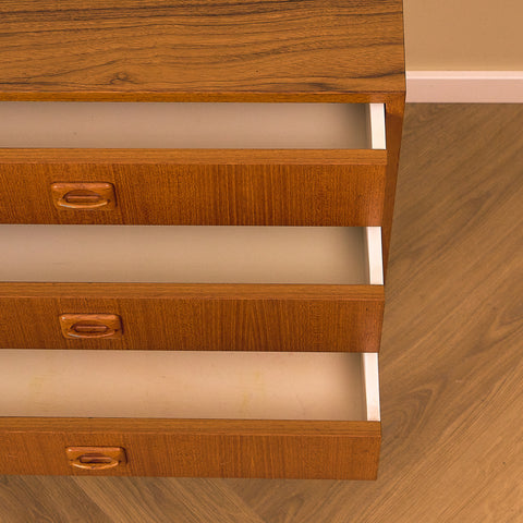 Small Danish Teak Chest of Three Drawers, close-up of the open drawers in teak