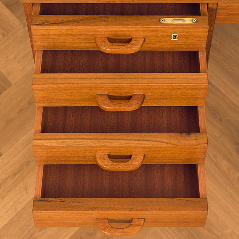 Danish Teak Writing Desk with Shelved Back, close-up of the open drawers in teak