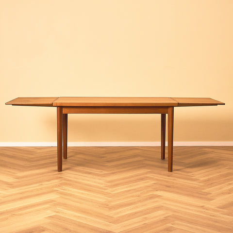 Danish Teak Draw-Leaf Dining Table, extended with 2 leaves