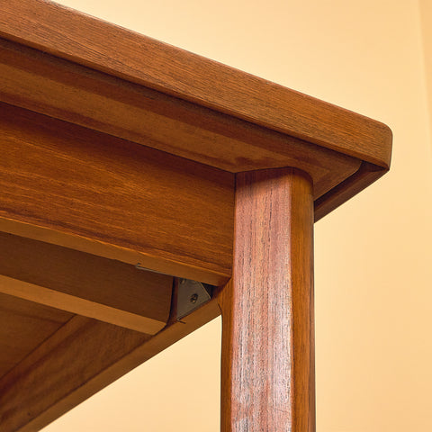 Danish Teak Draw-Leaf Dining Table, close-up of the leaf runner under the top